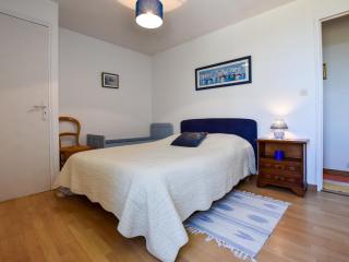Inviting holiday home with garden - Lanrelas - 9