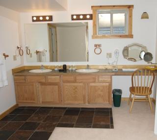 Yellowstone Basin Inn - Gardiner - 2