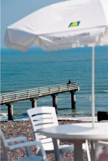 Logis Hotel Du Casino Restaurant Le Mathelia - Vierville-sur-Mer - 4
