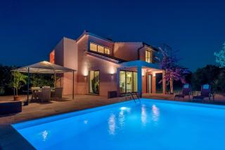 Mai's Villa - 2