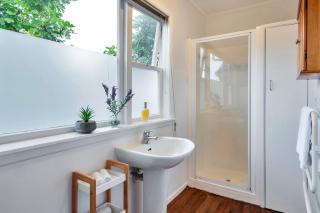 Sunny & Cozy Home near Western Springs - Auckland - 7