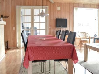 Three-Bedroom Holiday Home In Saby - Sæby - 2