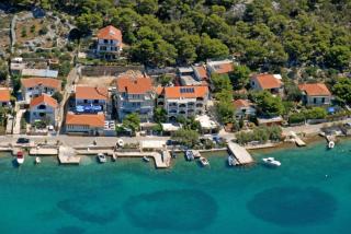 Apartments Ive - Tisno - 9
