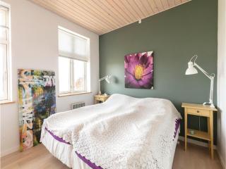 Three-Bedroom Holiday Home In Nexo - 6