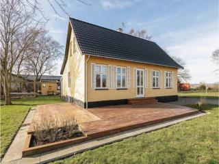 Three-Bedroom Holiday Home In Nexo - 3