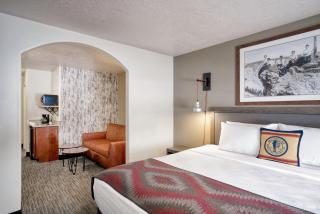 Yellowstone Park Hotel - West Yellowstone - 4