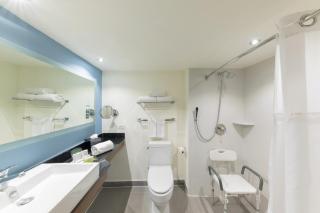 Holiday Inn Guadalajara Expo Plaza del Sol by IHG - 4
