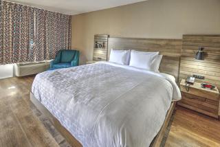 Clarion Pointe Downtown Gatlinburg - Gatlinburg - 9