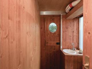 Cozy Ship In Neustrelitz With Wifi - Neustrelitz - 7