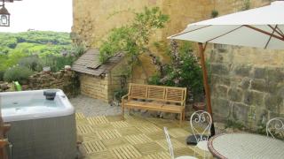 Chateau Cottage - 8