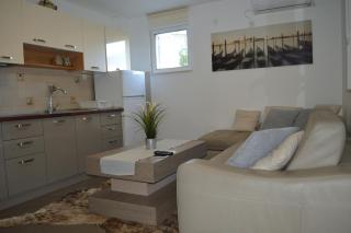 Vanessa Apartment - Budva - 4
