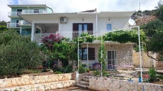 Apartments by the sea Sevid, Trogir - 16897 - 2