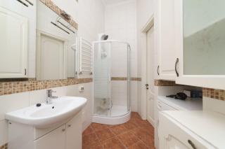 Granat Cafe Luxury Apartment - Odesa - 2
