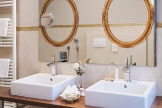 Hotel Adria - 4