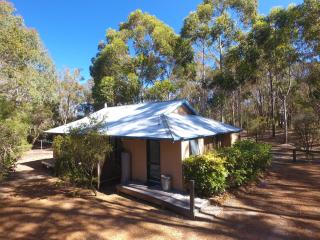 Ellensbrook Cottages - Cowaramup - 3