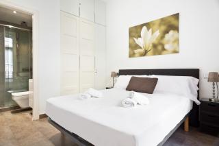 Stay U-nique Apartments Eixample Center - Barcelona - 1