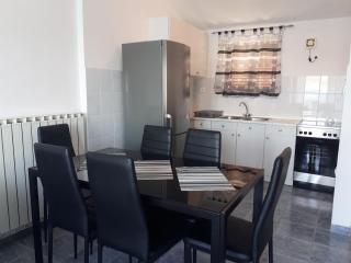Apartments Sara - Tisno - 4