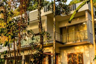 Nandana's Residency Munnar - A 4BHK Homestay for Indian Families - 5