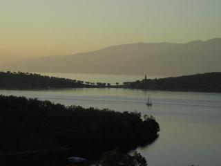 '' I FOLIA '' / ' 'LE NID '' - Agios Andreas - 8