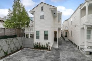 Spacious 2BR in Prime Garden District Location w Pool - New Orleans - 4