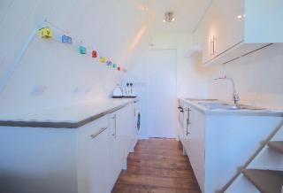 Clifftop Chalet With Pool - 4