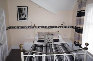 The Shores Hotel, Central Blackpool - Blackpool - 4