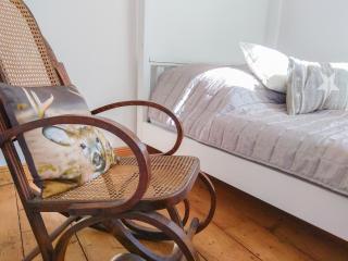 Living in History - Modern Country Cottage - 8