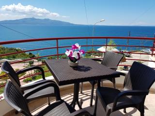 apartment of beautiful dreams over the sea - Saranda - 0