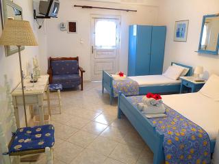 Mania Rooms and Studios - Poros - 7