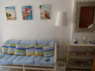 Mania Rooms and Studios - Poros - 9