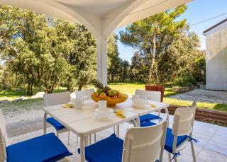 Apartment in pinewood near the sea - Nerezine - 0