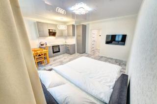Apartment Voskresenska 18 , Парковые Озера - Kiev - 6