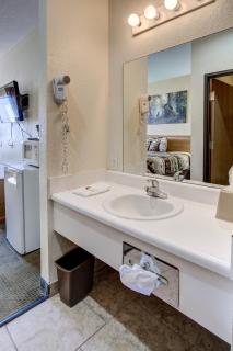 Booneslick Lodge - Neosho - Neosho - 1