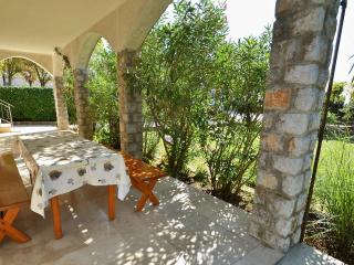 Holiday Home Jelka by Interhome - Njivice - 9