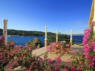 Holiday Home Parunov by Interhome - Rogač - 0