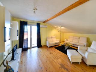 Apartment Karla by Interhome - Gornji Karin - 9