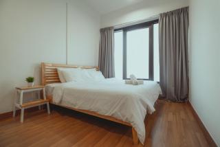 Muji Home 1 - Sea and City View 2BR at 218 Tropicana NEAR Komtar FoodHeaven with Netflix & TV Box - George Town - 0