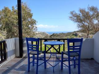 Chora Place - Síkinos - 9