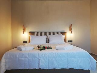 IPPOLA BOUTIQUE HOTEL - 8