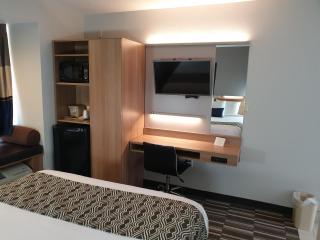 Microtel Inn & Suites by Wyndham Augusta/Riverwatch - Augusta - 1