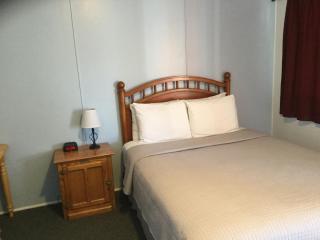 Stone Mountain Lodge - 1