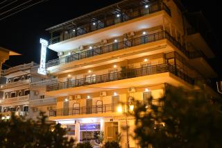 Hotel Manos - 0