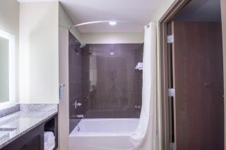 Cobblestone Inn & Suites - St Marys - 9