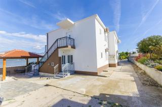 Apartments Rose - Sućuraj (San Giorgio) - 0