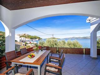 Holiday Home Mira by Interhome - Mali Iž - 0