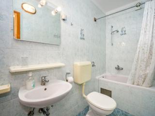 Apartment Hilde Blue-5 by Interhome - 5