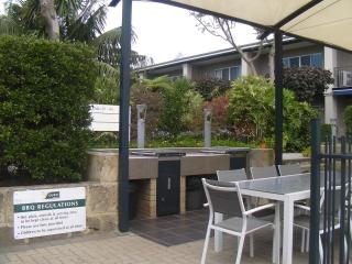 Apollo Quay Holiday Apartment - Mandurah - 6