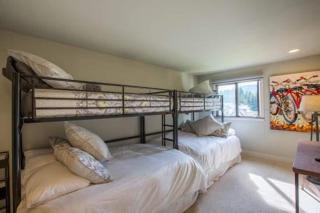 Condo Near Vail Village & Gondola with Free Parking & WiFi - 3