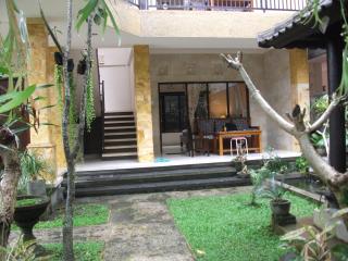 Gerhana Sari 2 Bungalows - Ubud - 1