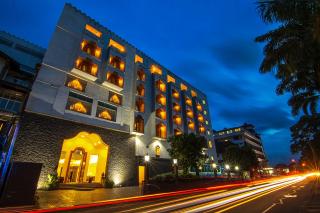 Royal Kandyan Hotel - Kandy - 9